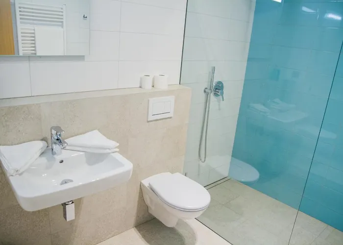 U Lva 4* Vsetin